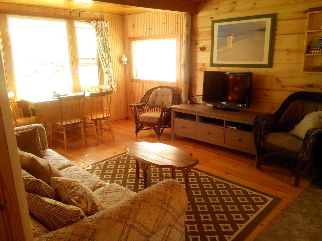 Goodview Cottages By Stanhope Beach Pei For Adults Only Bagian luar foto